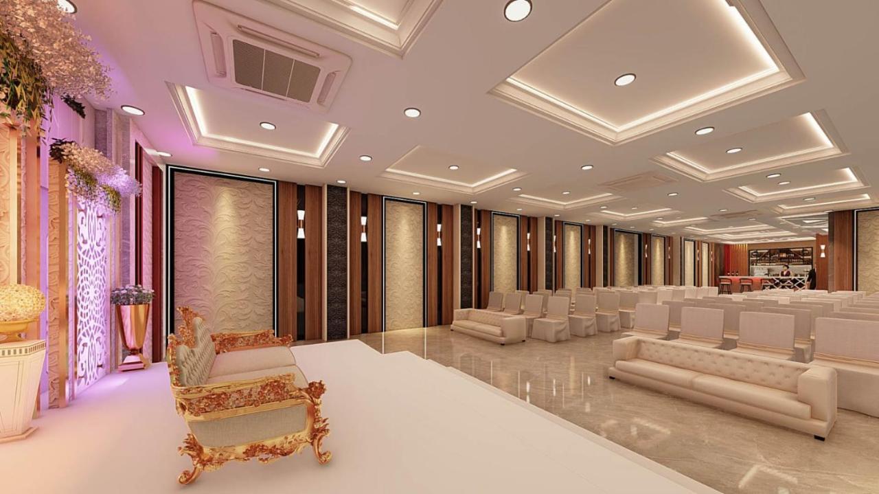 Hotel Olive Crown Lakhnau Kültér fotó