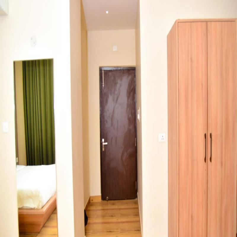 Hotel Olive Crown Lakhnau Kültér fotó